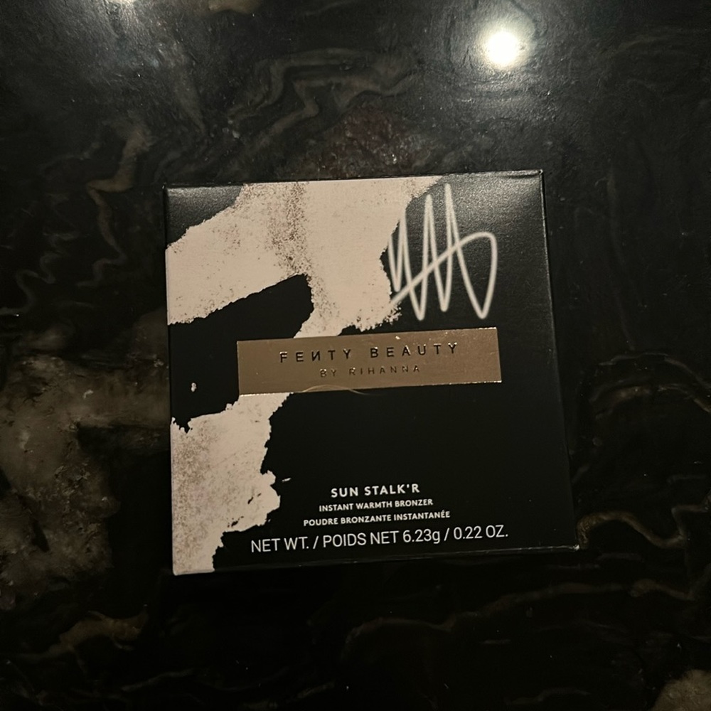 Fenty Beauty Sun Stalk’r bronzer Mocha Mami brand new